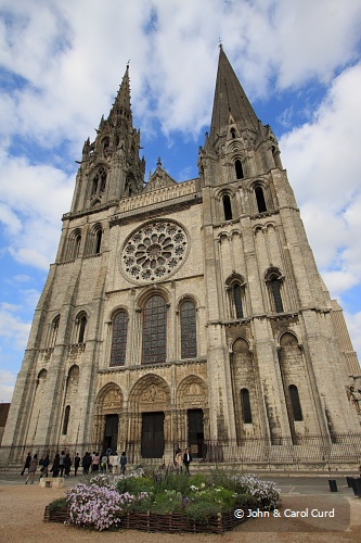Chartres_Cathedral_01.JPG